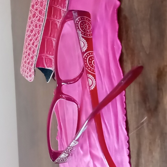 Foster Grant Red Design Reading Glasses w Pink Animal Print Case & Cloth - Picture 2 of 7